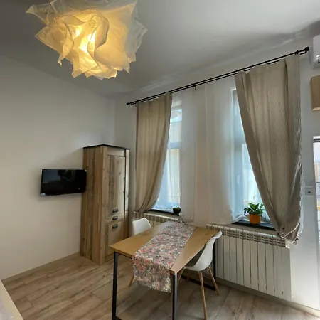 Daire Next Door Kaloşvar